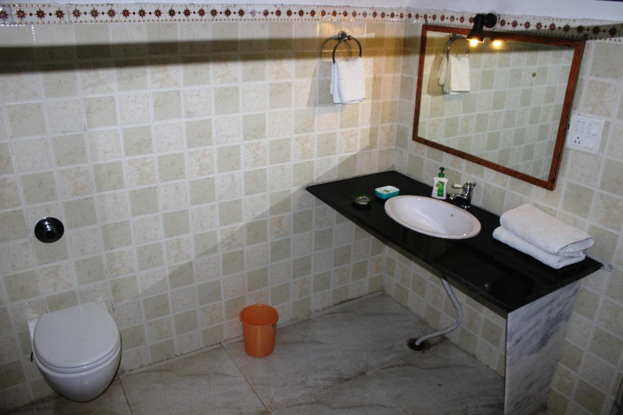 Royal Farm Bharatpur Apartamento Exterior foto