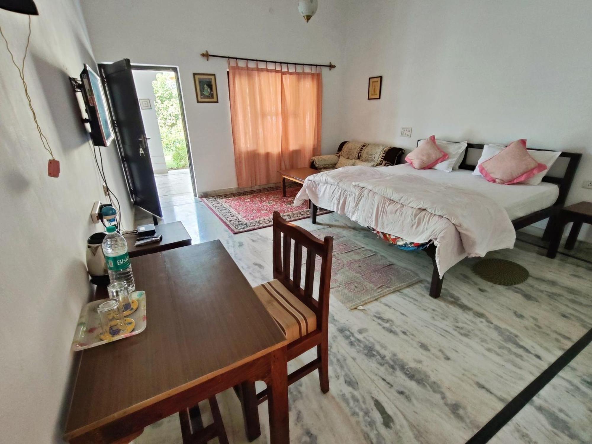 Royal Farm Bharatpur Apartamento Quarto foto